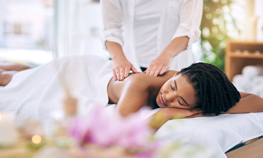 What Is A Couples Massage therapy? An Ultimate Overview